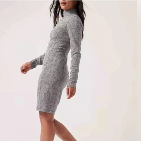 Athleta Gray Long Sleeve Dress - Picture 1 of 9